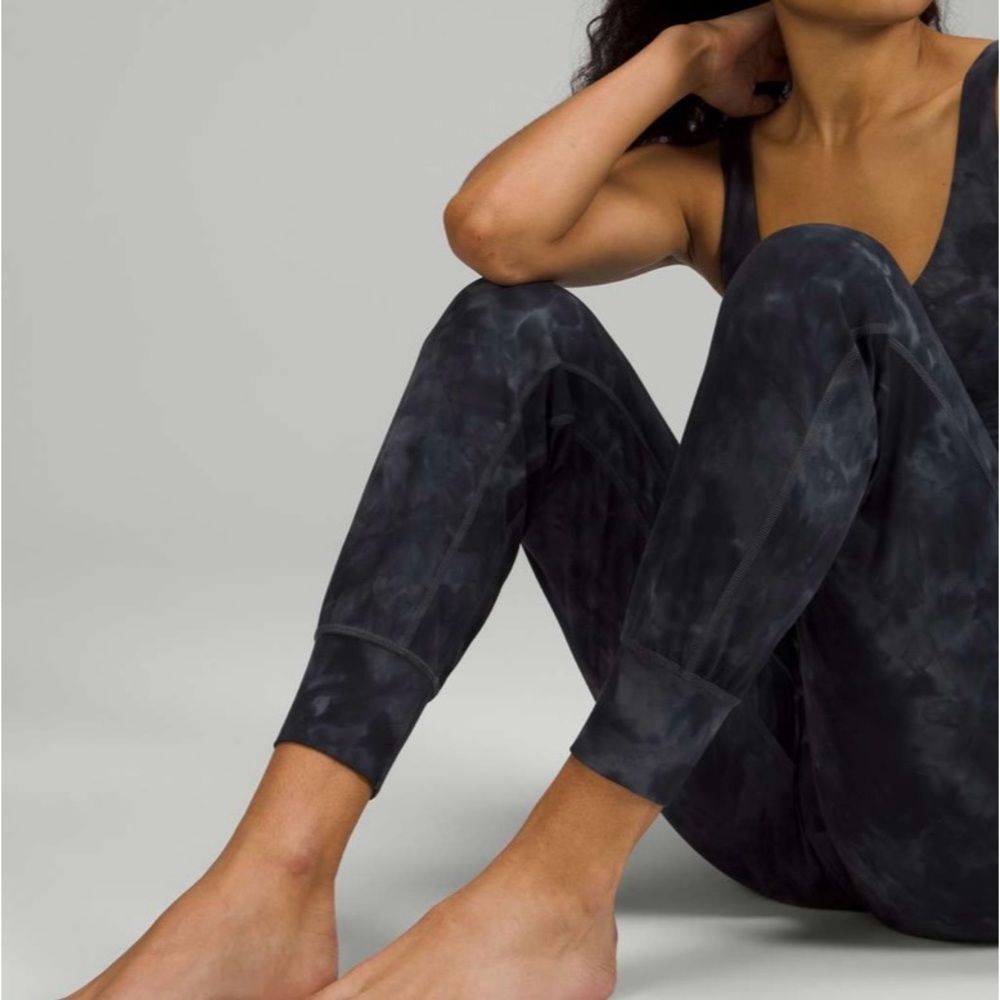 Lululemon Leggings Joggers Women’s Sz 6 Marble Diamond Dye Align High Rise - Picture 4 of 6